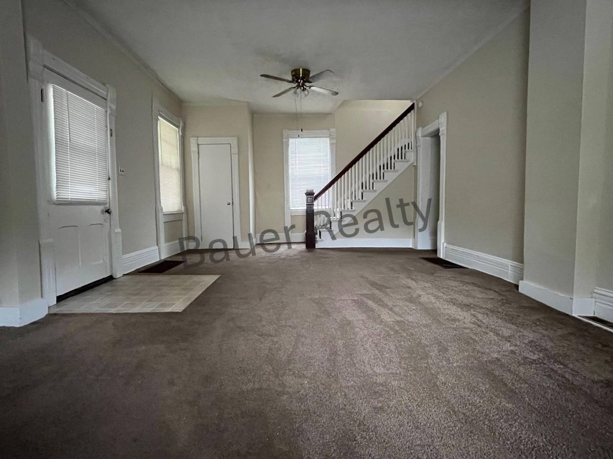 Apartment for rent at 237-239 Maple St, Ashland, OH 44805