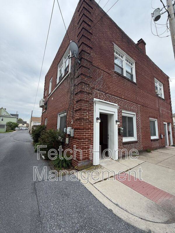 Apartment for rent at 10 S Pitt St, Manheim, PA 17545