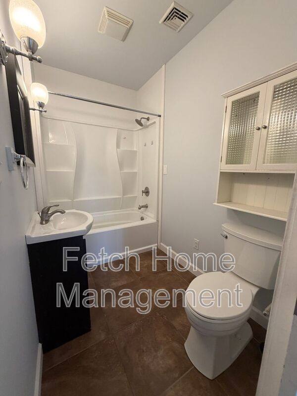 Apartment for rent at 10 S Pitt St, Manheim, PA 17545