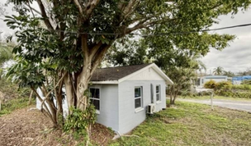 House for rent at 4091 58th Ave N #F, Saint Petersburg, FL 33714