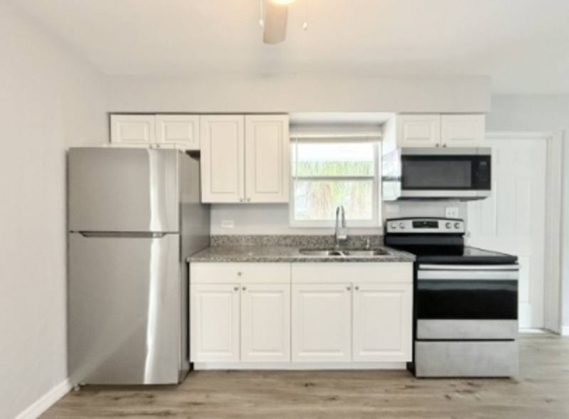 House for rent at 4091 58th Ave N #F, Saint Petersburg, FL 33714