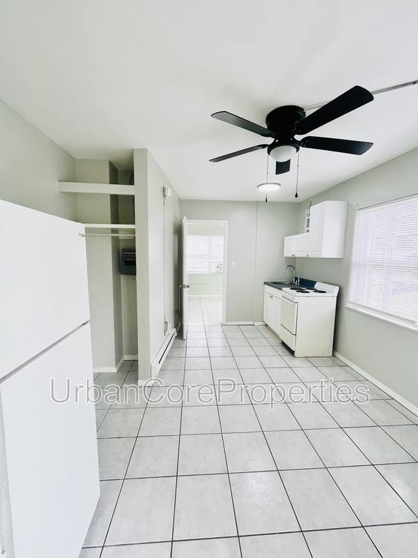 Apartment for rent at 1023 Locust St NE #30, Saint Petersburg, FL 33701