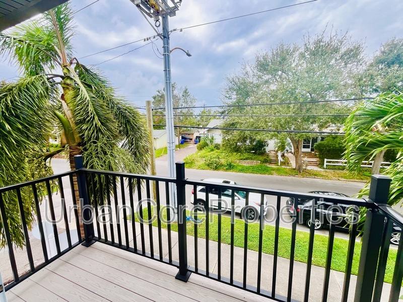 Apartment for rent at 1023 Locust St NE #30, Saint Petersburg, FL 33701