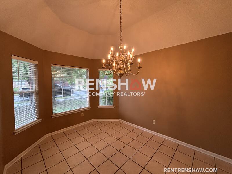 House for rent at 8255 Cross Point Dr, Olive Branch, MS 38654