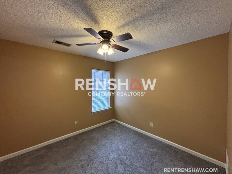 House for rent at 8255 Cross Point Dr, Olive Branch, MS 38654