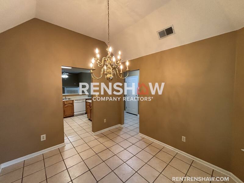 House for rent at 8255 Cross Point Dr, Olive Branch, MS 38654