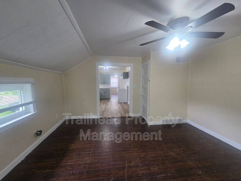 House for rent at 3115 S Forest Ave #3, Independence, MO 64052