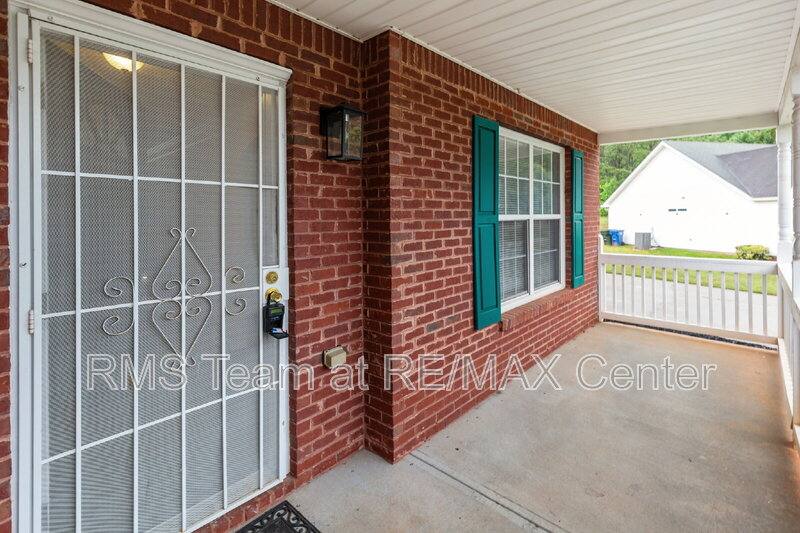 House for rent at 3854 Wheaton Court, Snellville, GA 30039