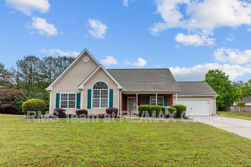 House for rent at 3854 Wheaton Court, Snellville, GA 30039