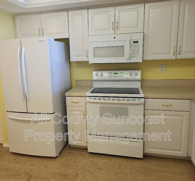 Condo for rent at 6430 Sun Eagle Lane #103, Bradenton, FL 34210