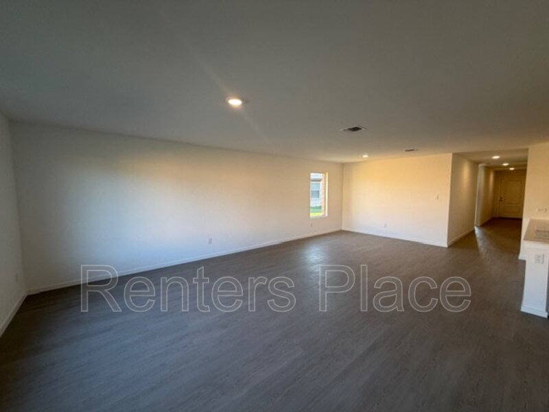 House for rent at 3705 Montage Blvd, Mustang, OK 73064