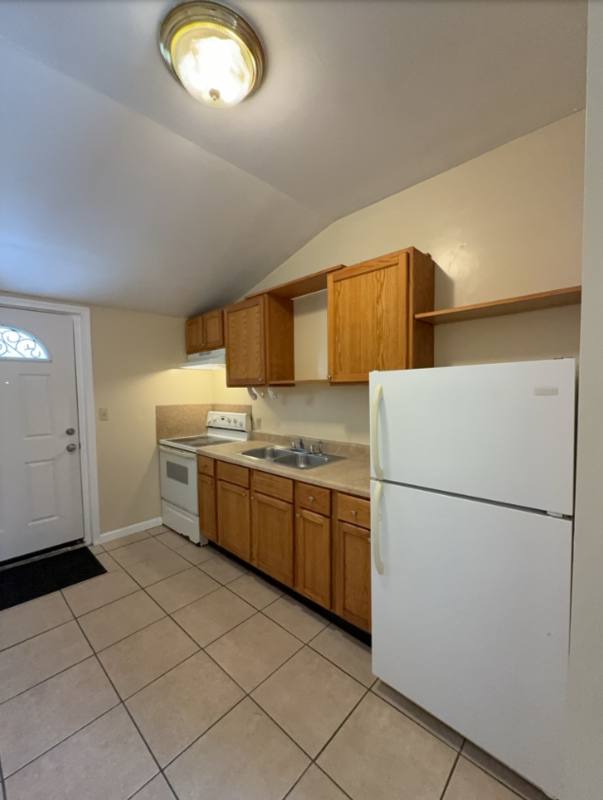 Apartment for rent at 335 E Central Ave, Lake Wales, FL 33853
