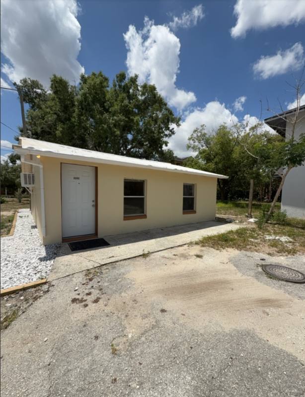 Apartment for rent at 335 E Central Ave, Lake Wales, FL 33853