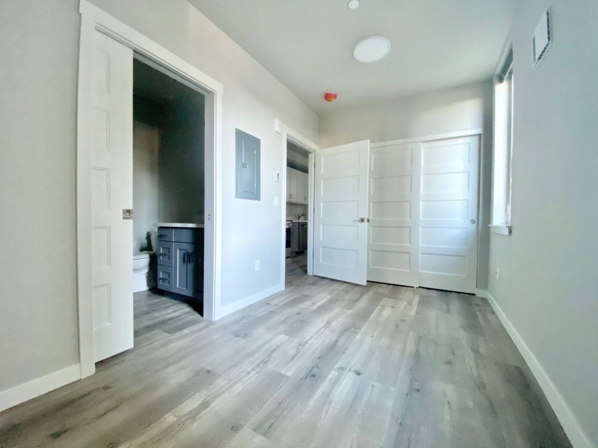 Apartment for rent at 5521 15th Ave NE, Seattle, WA 98105