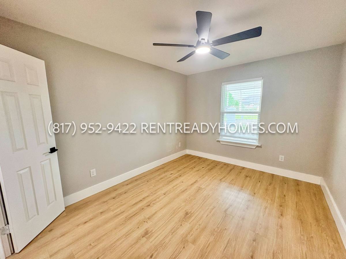 House for rent at 199 County Rd, Alvin, TX 77511