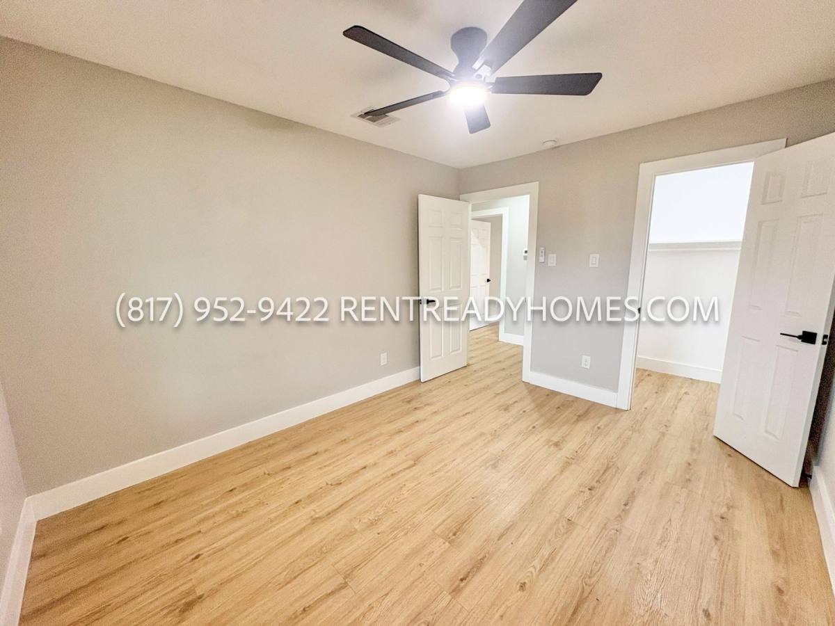 House for rent at 199 County Rd, Alvin, TX 77511