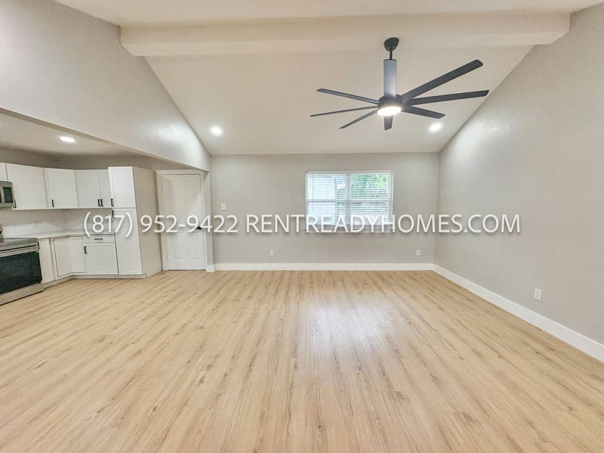 House for rent at 199 County Rd, Alvin, TX 77511