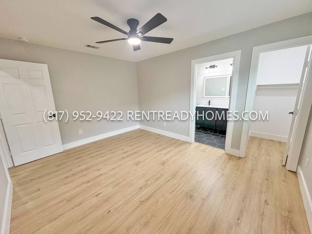 House for rent at 199 County Rd, Alvin, TX 77511