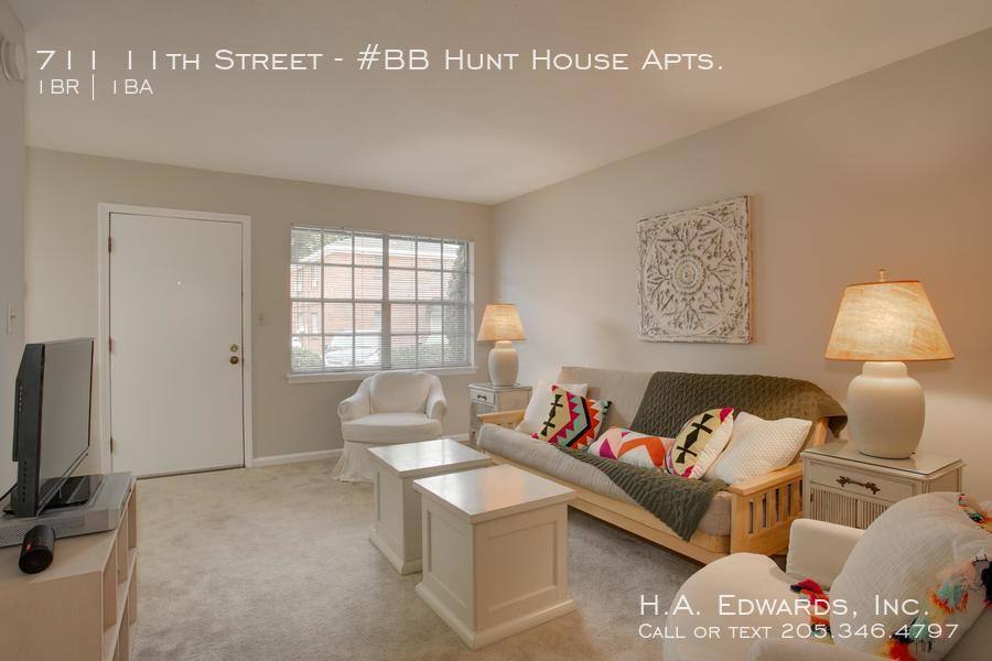 Apartment for rent at 711 11th St, Tuscaloosa, AL 35401