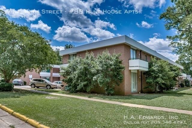 Apartment for rent at 711 11th St, Tuscaloosa, AL 35401