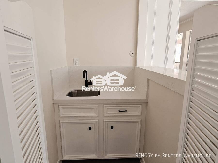 Apartment for rent at 16627 Aldenham Place, Spring, TX 77379
