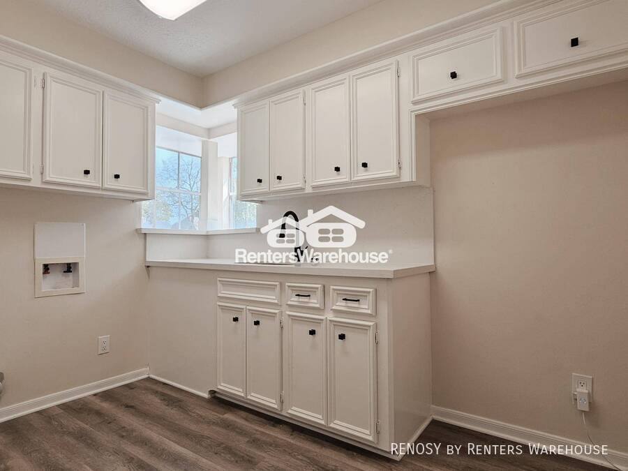 Apartment for rent at 16627 Aldenham Place, Spring, TX 77379