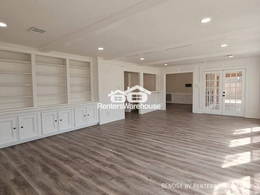 Apartment for rent at 16627 Aldenham Place, Spring, TX 77379
