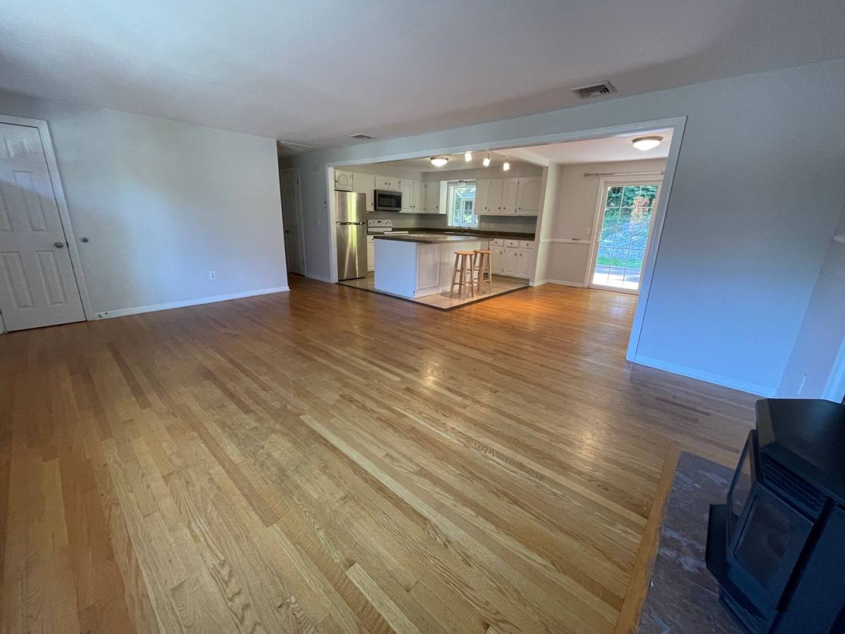 House for rent at 85 Brentwood Dr, Cheshire, CT 06410