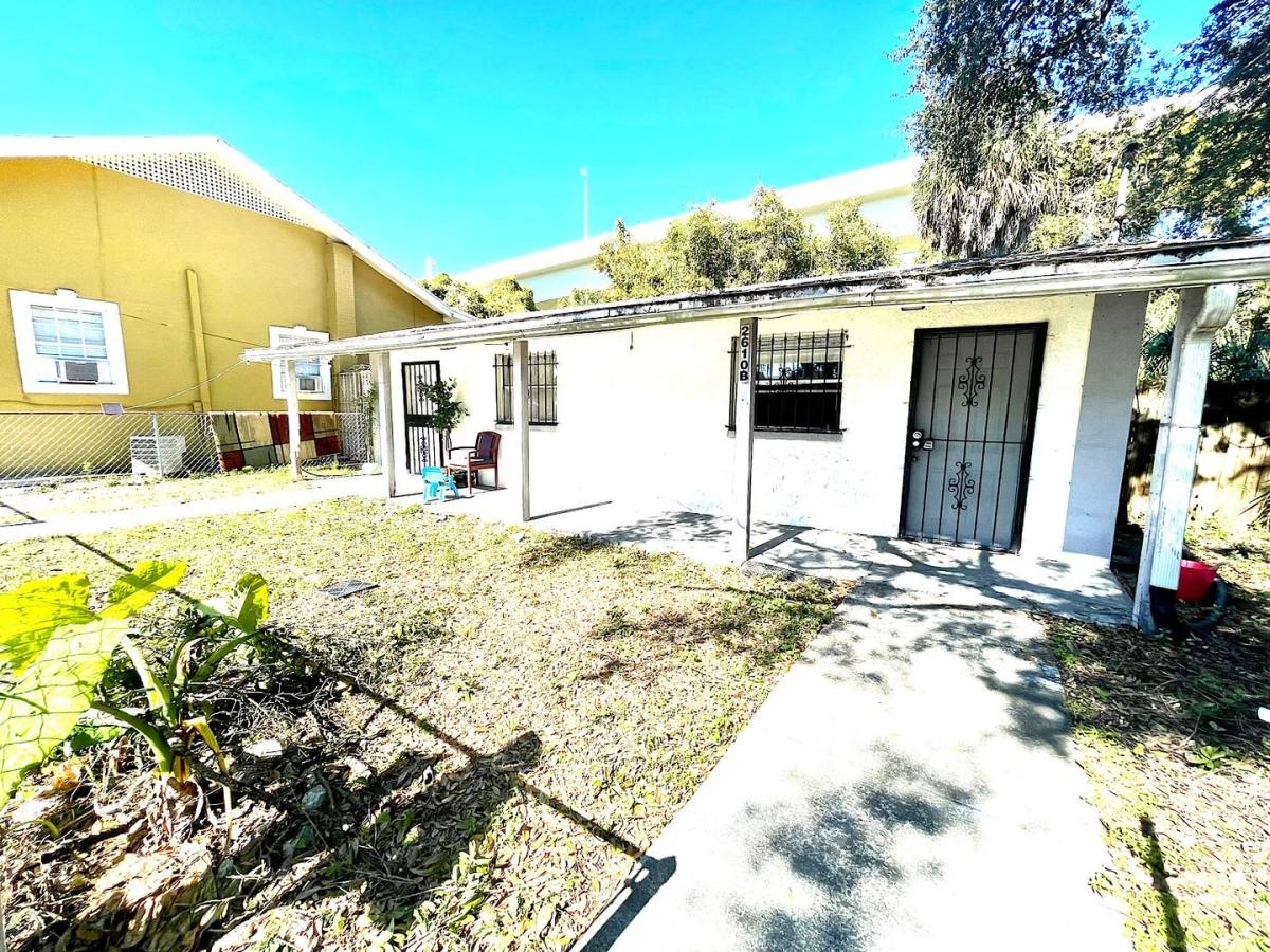 Apartment for rent at 2610 Durham St, Tampa, FL 33605