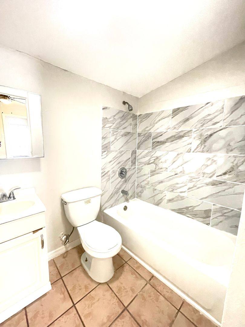 Apartment for rent at 2610 Durham St, Tampa, FL 33605