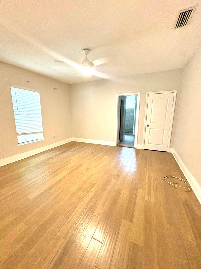 House for rent at 4106 W Arch St, Tampa, FL 33607
