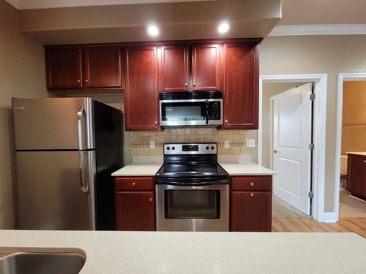 Townhouse for rent at 1918 Bloomington Ave, Tallahassee, FL 32304