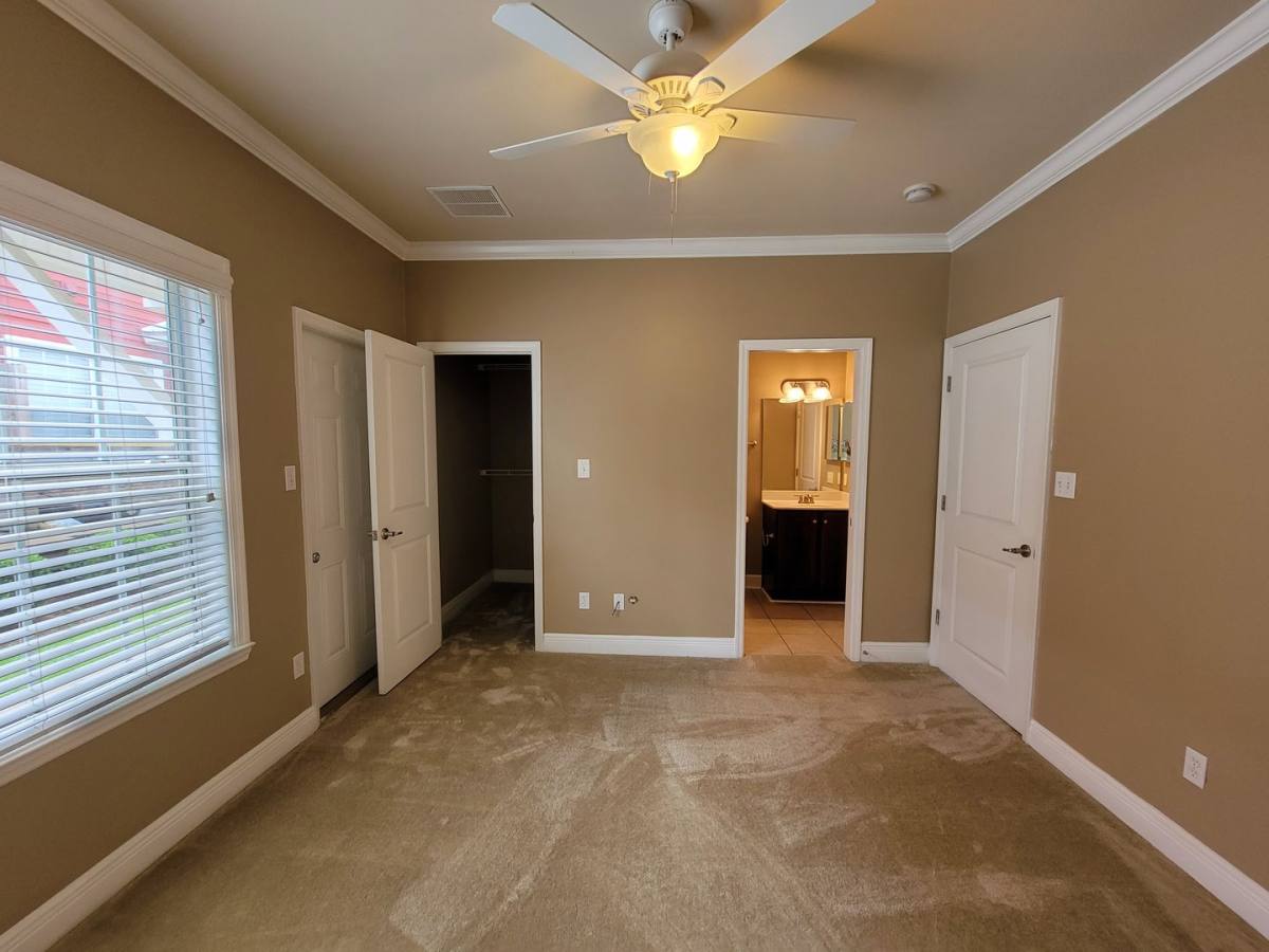 Townhouse for rent at 1918 Bloomington Ave, Tallahassee, FL 32304