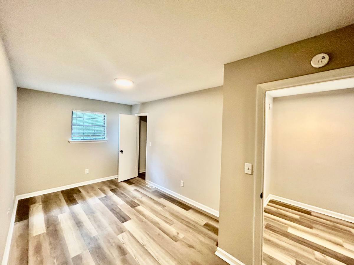 Apartment for rent at 706 Roberta Dr, Rossville, GA 30741