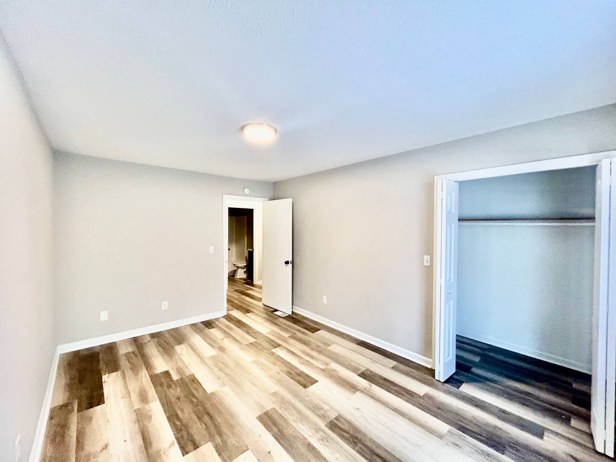 Apartment for rent at 706 Roberta Dr, Rossville, GA 30741