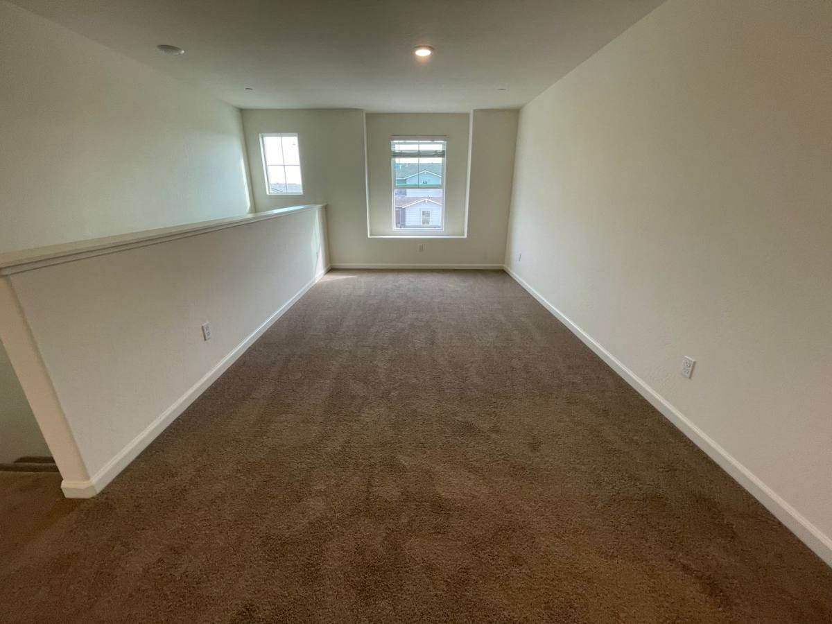 House for rent at 661 Suzanne Dr, Merced, CA 95348