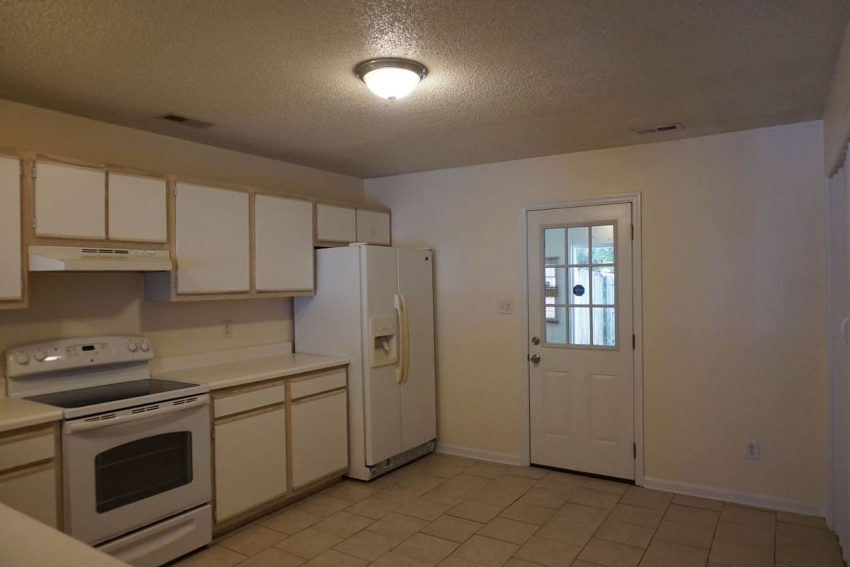 Townhouse for rent at 109 Spring Meadow Circle, Jacksonville, NC 28546