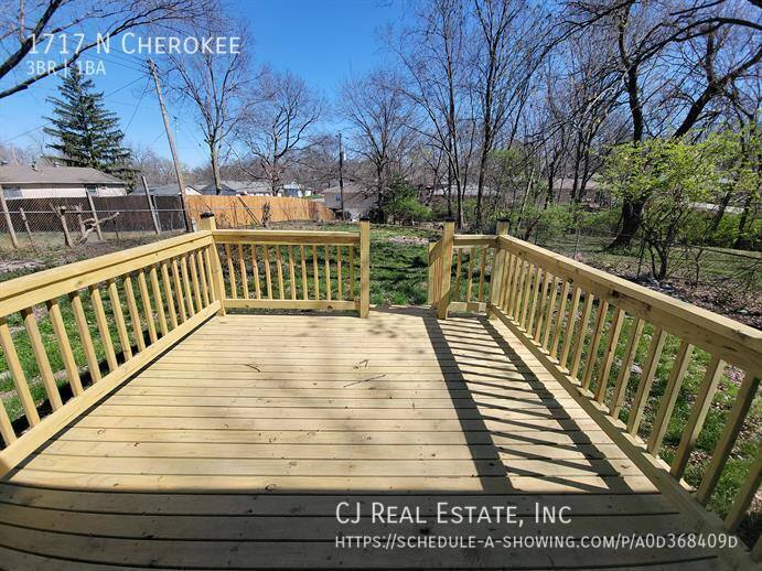 House for rent at 1717 N Cherokee, Independence, MO 64058
