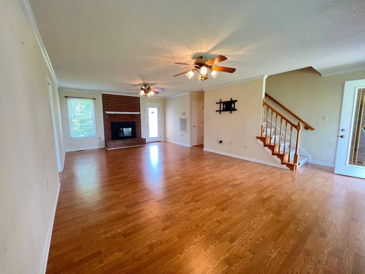 House for rent at 2156 Browns Creek Rd, Brodnax, VA 23920