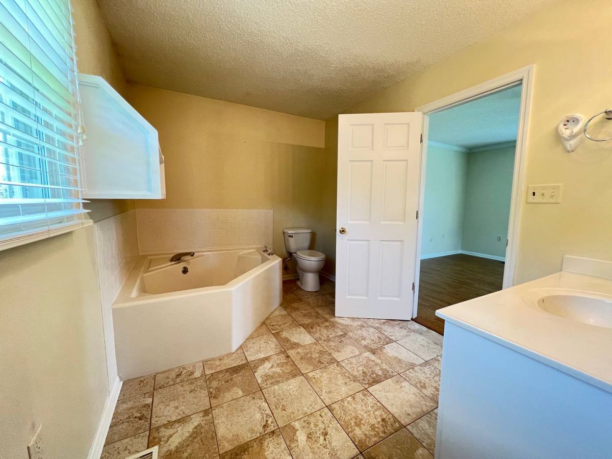 House for rent at 2156 Browns Creek Rd, Brodnax, VA 23920