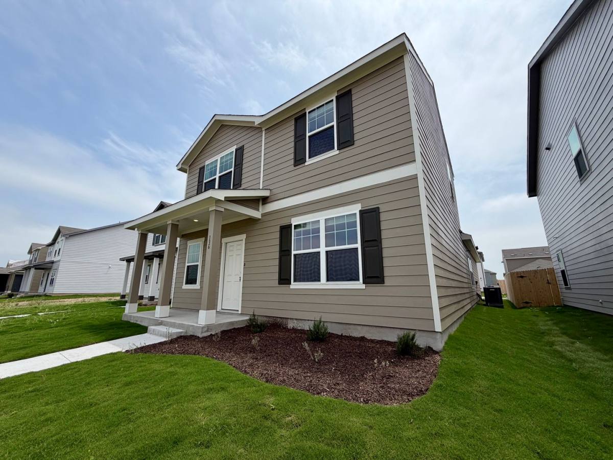 House for rent at 136 Mullen Way, Taylor, TX 76574