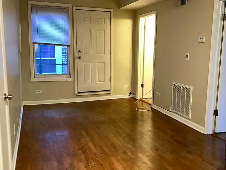 Apartment for rent at 3240 N Clark St #2M, Chicago, IL 60614