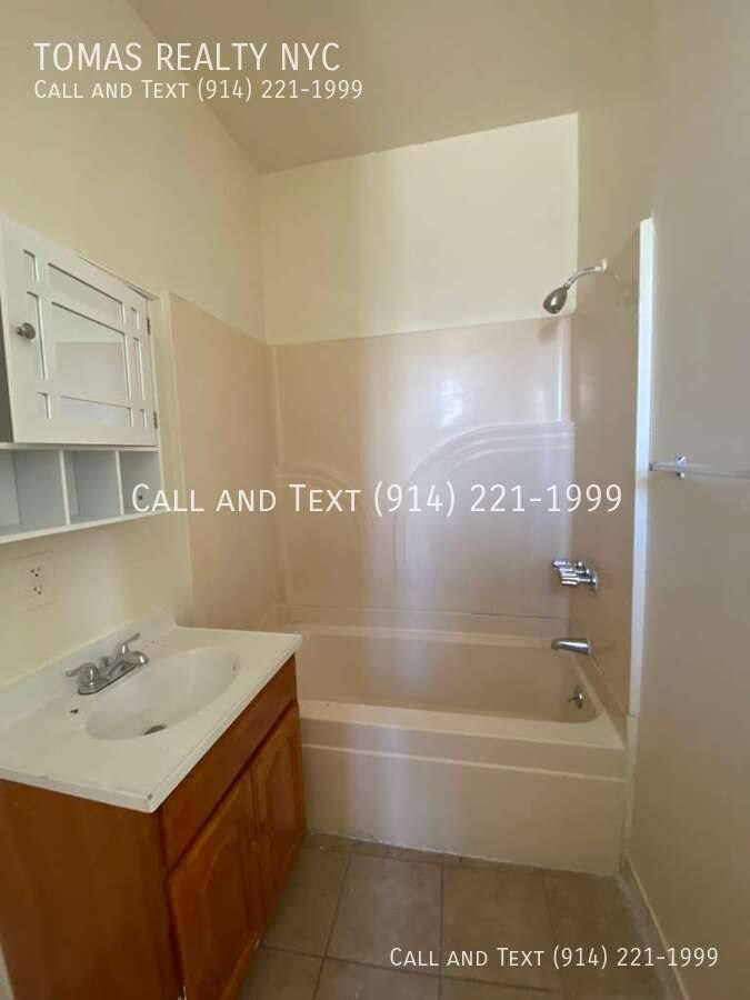 Apartment for rent at 506 S Broadway #5, Yonkers, NY 10705