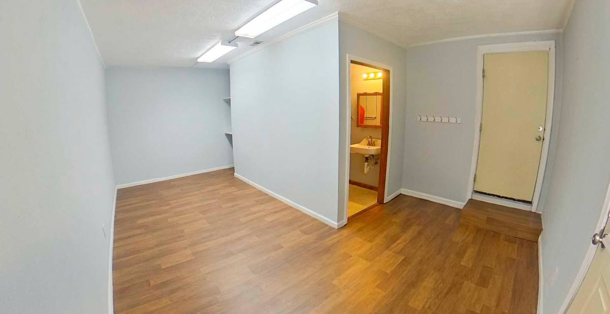 House for rent at 2004 Strong Ave, Manhattan, KS 66502