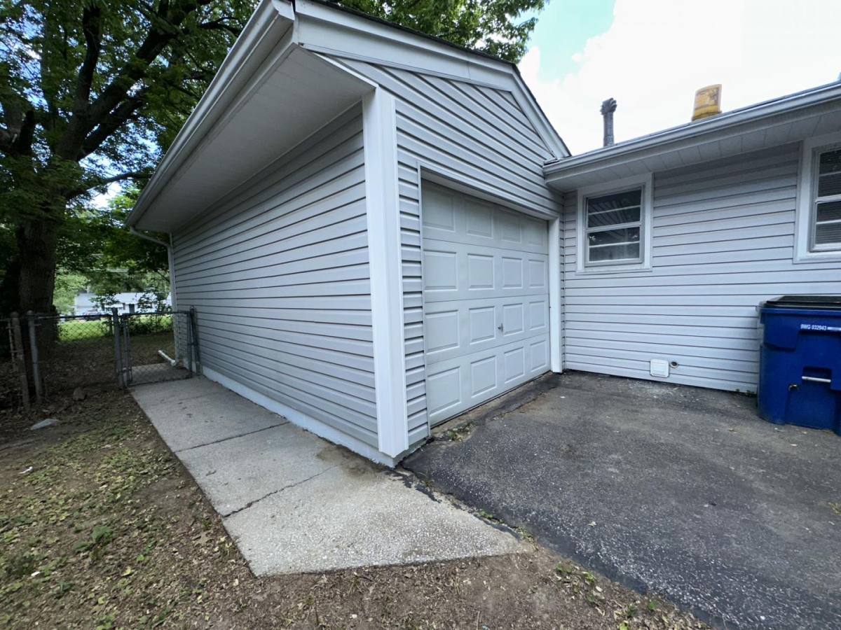 House for rent at 107 Anistasia, Saint Louis, MO 63135