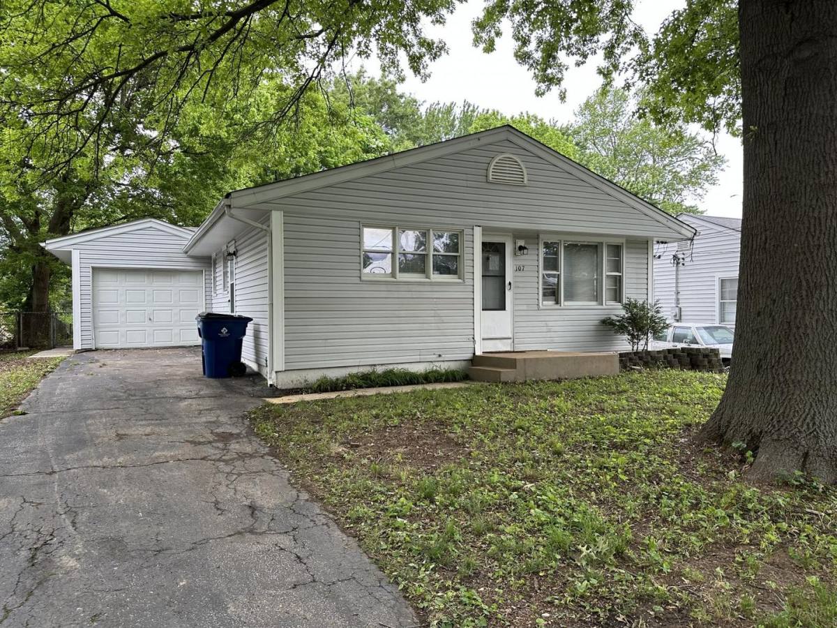 House for rent at 107 Anistasia, Saint Louis, MO 63135
