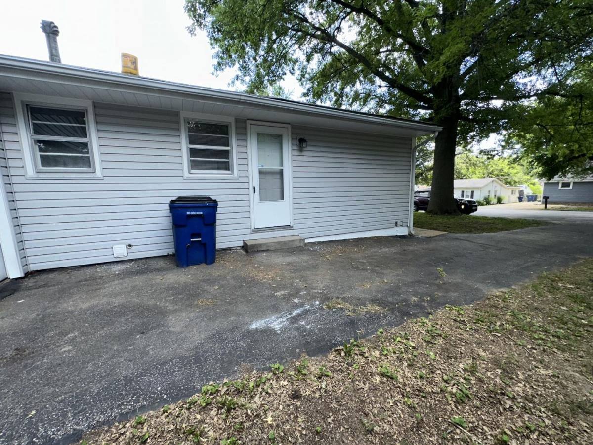 House for rent at 107 Anistasia, Saint Louis, MO 63135