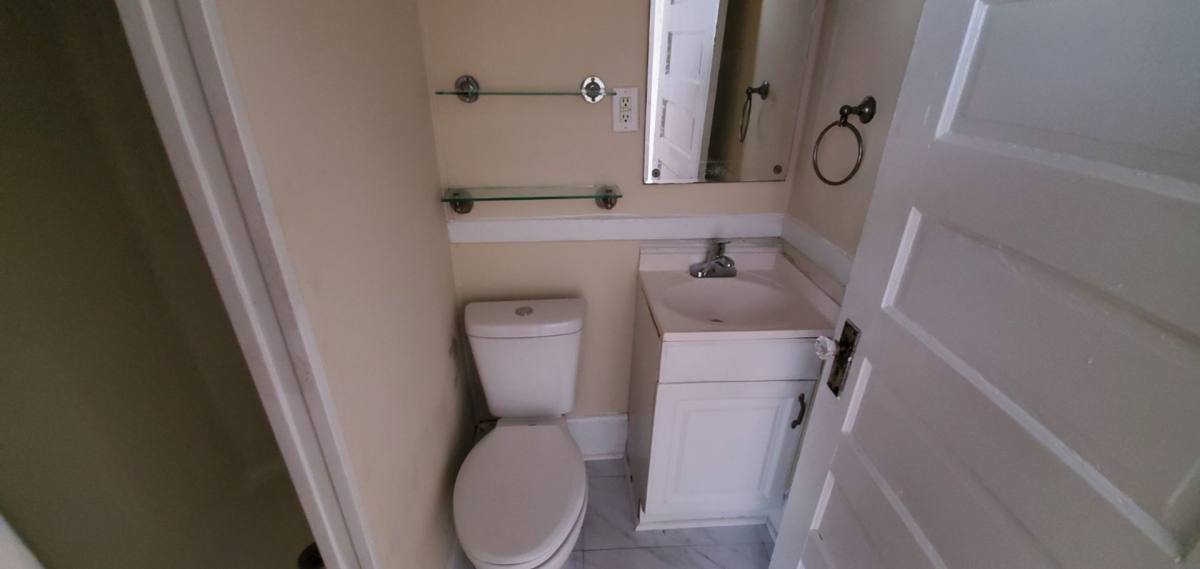 Apartment for rent at 612 Fifth Ave, Greensboro, NC 27405