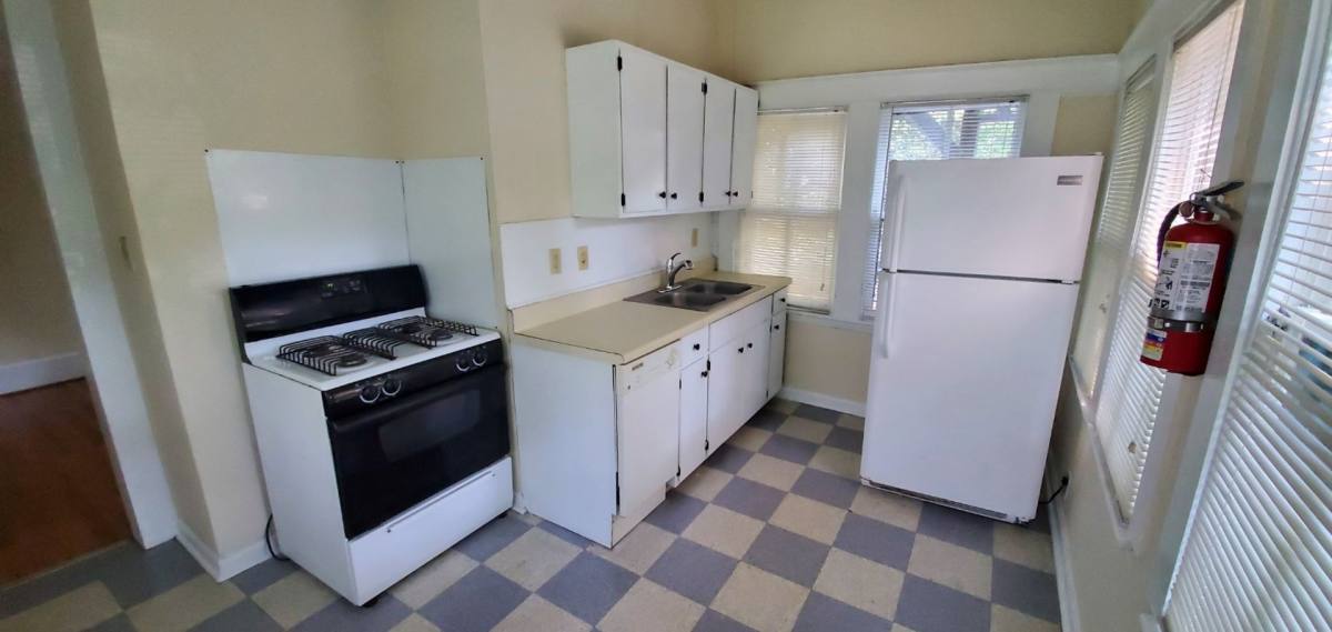 Apartment for rent at 612 Fifth Ave, Greensboro, NC 27405