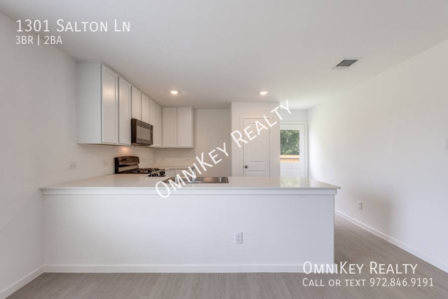 House for rent at 1301 Salton Lane, Sherman, TX 75090